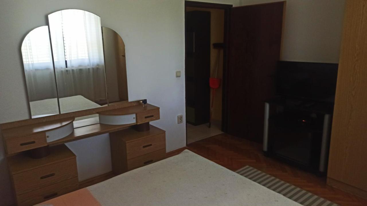 App Sabolic Apartment Umag Exterior photo